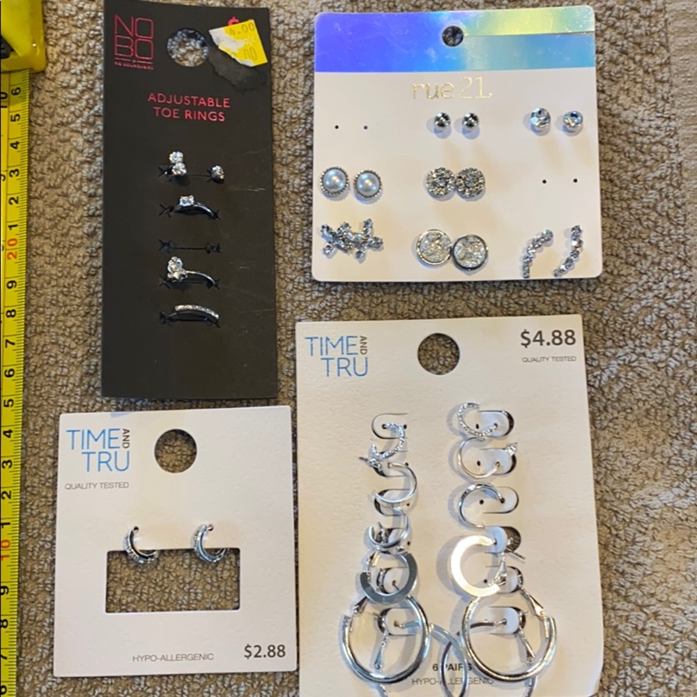 Silver earring lot